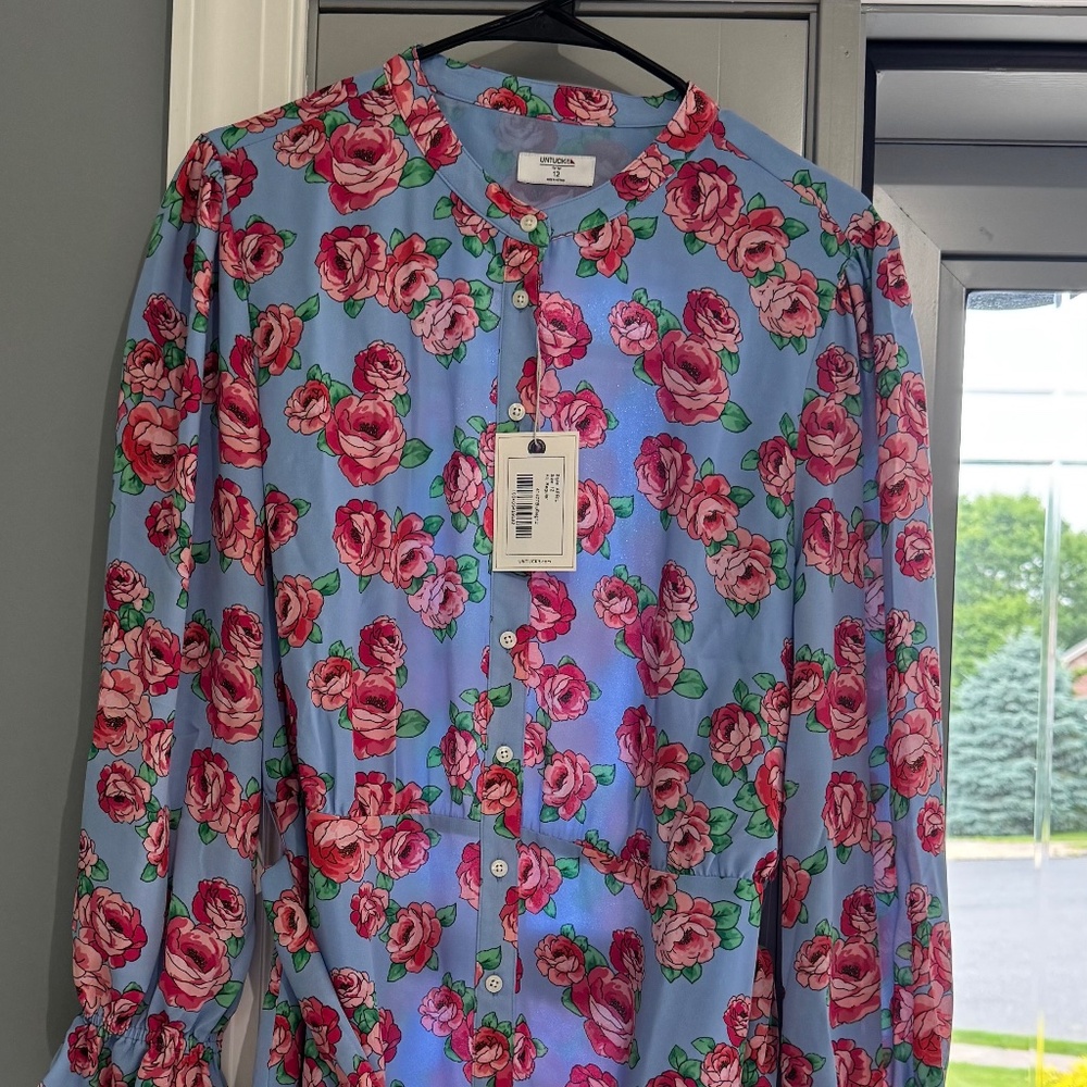 UNTUCKit Blue and Pink Floral Long Sleeve Dress
